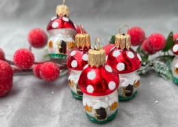 BOMBKA DOMEK SMERFOWY MINI WYS.3 CM