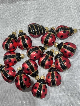 BOMBKA BIEDRONECZKA-BIEDRONKA W KROPKI MINI WYS.3 CM