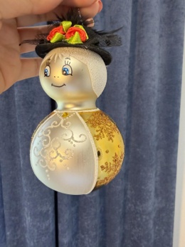 Bombka szklana – Elegancka dama w kapeluszu