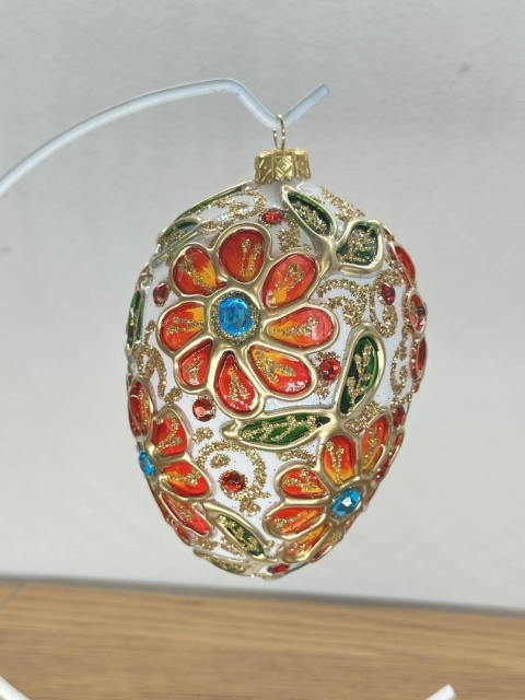 JAJO W STYLU FABERGE BIAŁE Z KWIATAMI BOGATO ZDOBIONE WYS.14 CM