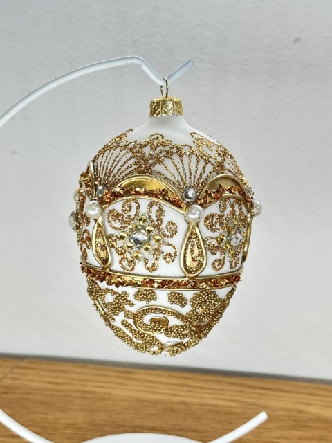 JAJO W STYLU FABERGE BIAŁE BOGATO ZDOBIONE WYS.14 CM
