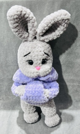 ZAJĄCZEK HAND MADE W FIOLETOWEJ BLUZIE