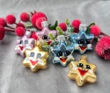 GWIAZDKI KOLOROWE WYS.3CM