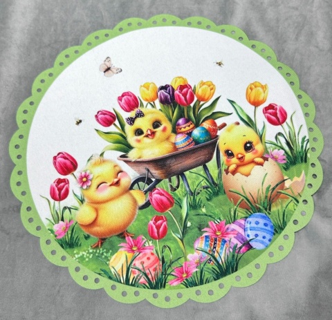 SERWETKA WIELKANOCNA Z KURCZAKAMI
