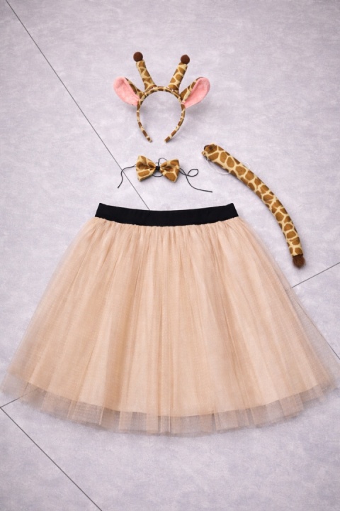 STRÓJ ŻYRAFY NA BAL