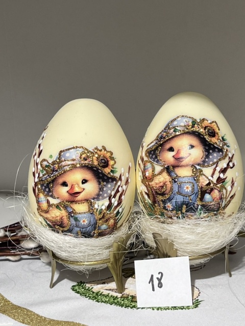 WIELKANOCNE JAJO ZE SZKŁA KACZUSZKA W KAPELUSZU