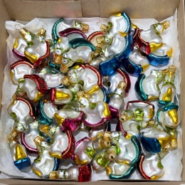 KONIK NA BIEGUNACH BOMBKA MINI