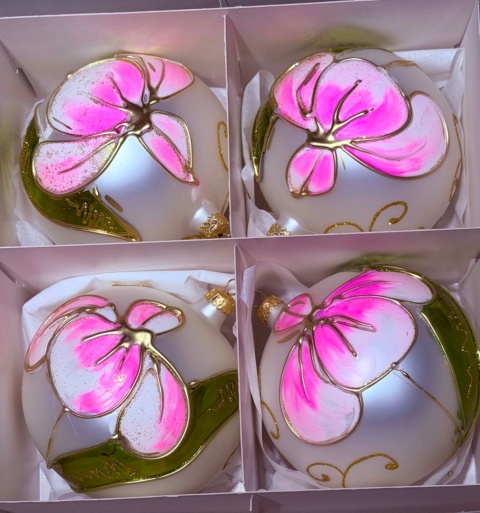 BOMBKI Z MAGNOLIĄ KWIATY WIELKOŚĆ 12 CM