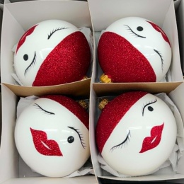 BOMBKI Z CZERWONYMI USTAMI WIELKOŚĆ 12 CM